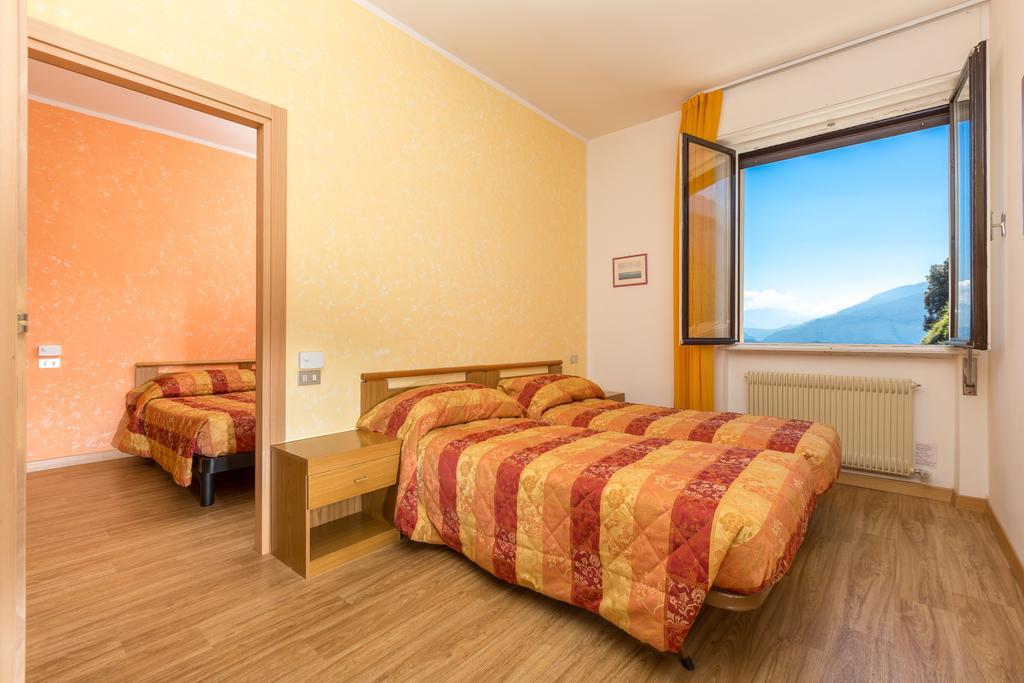 Hotel Antica Croce Tenno Exterior foto