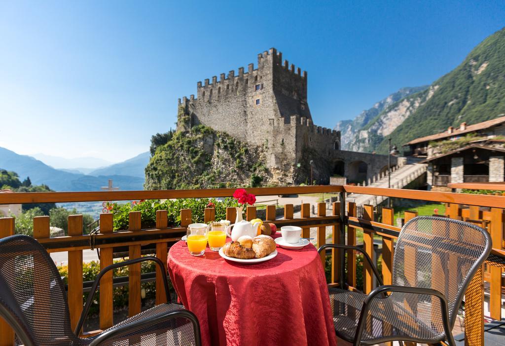Hotel Antica Croce Tenno Exterior foto