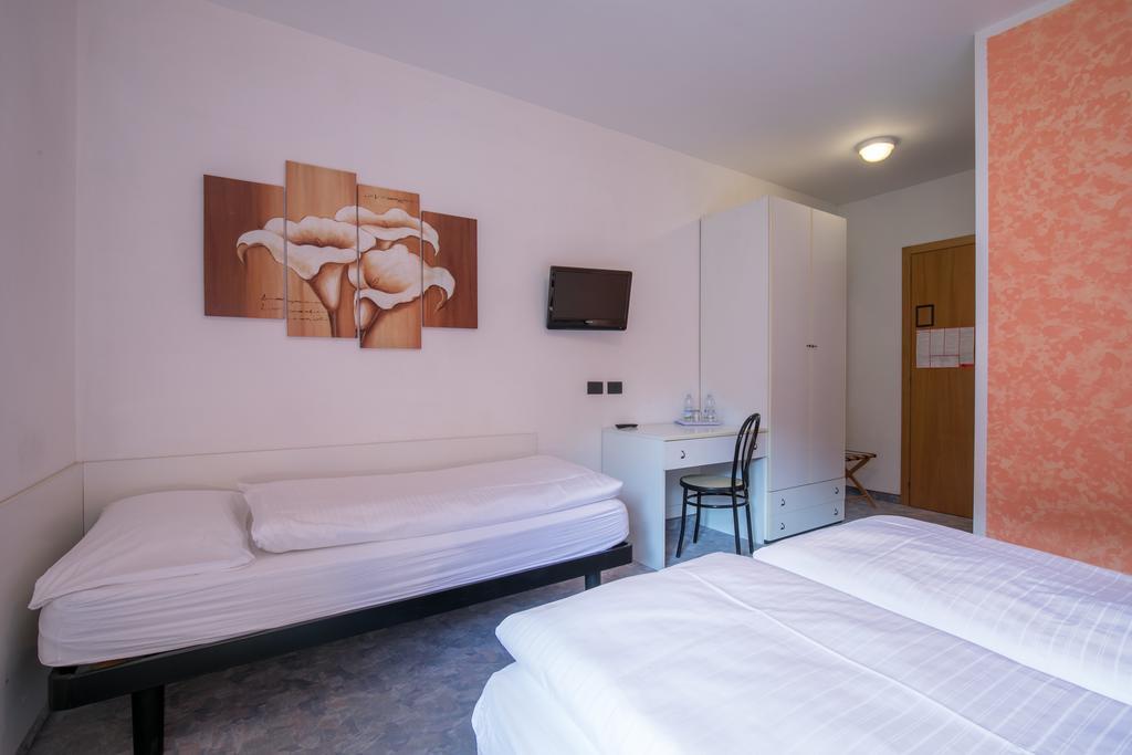 Hotel Antica Croce Tenno Exterior foto